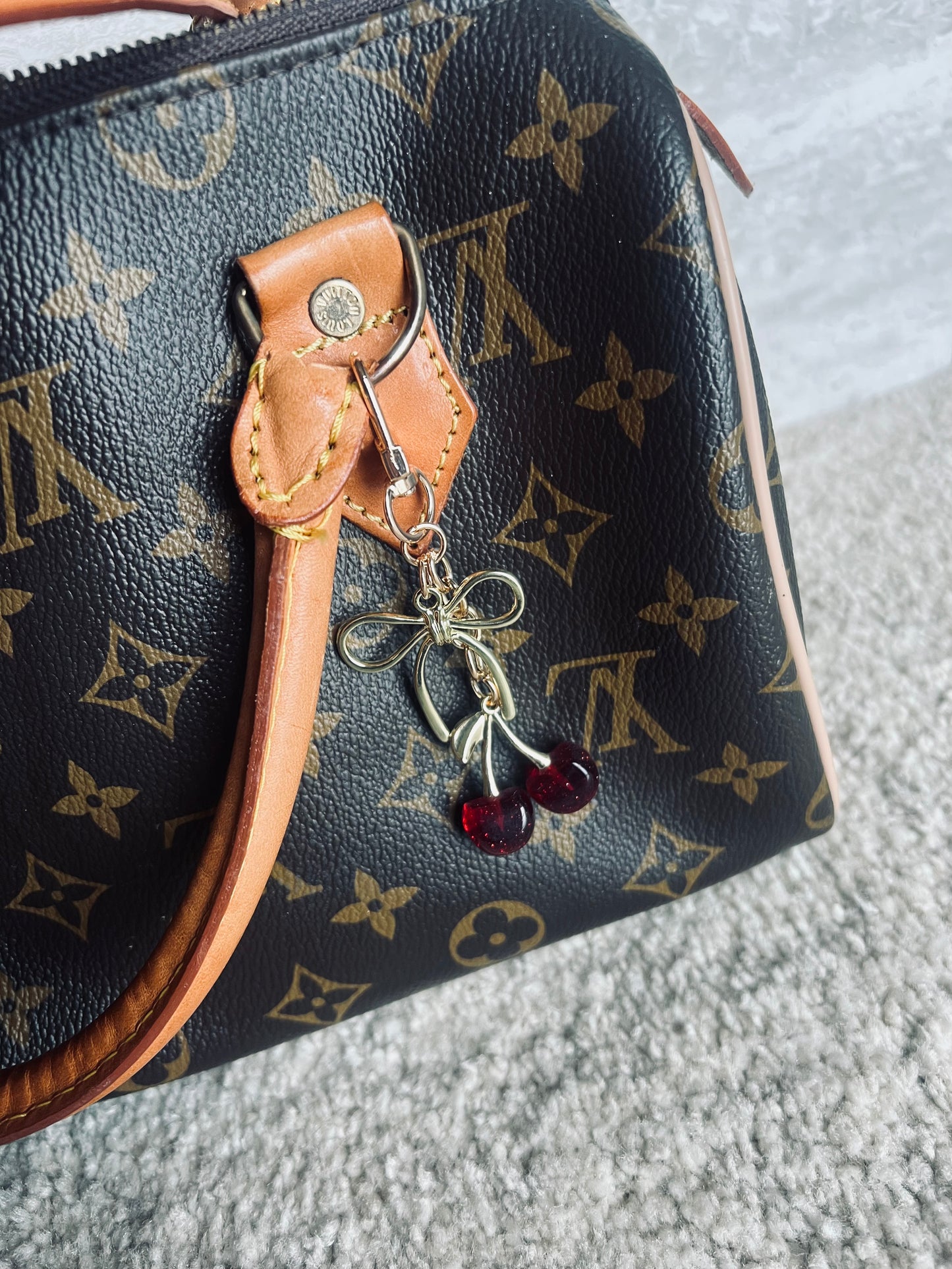 Bagcharm cherry bow